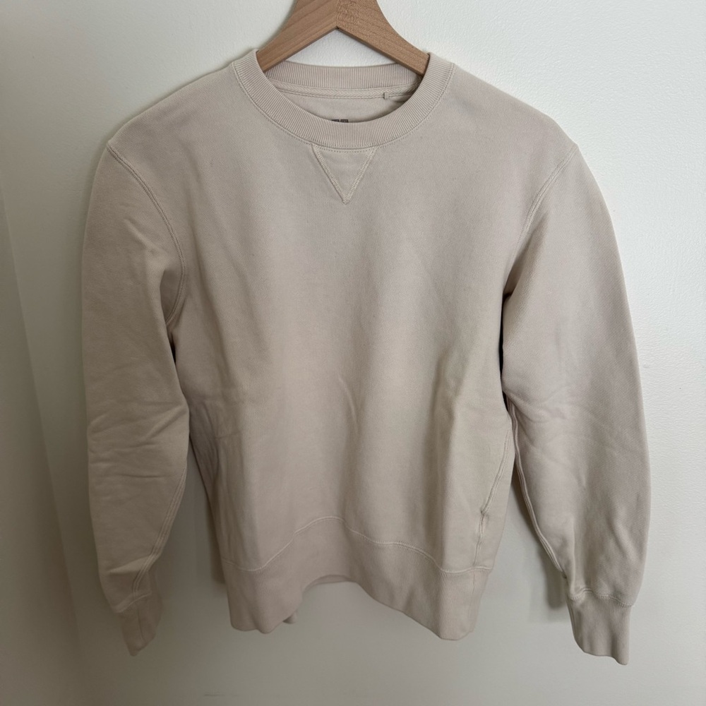 Uniqlo Beige Crewneck Sweatshirt